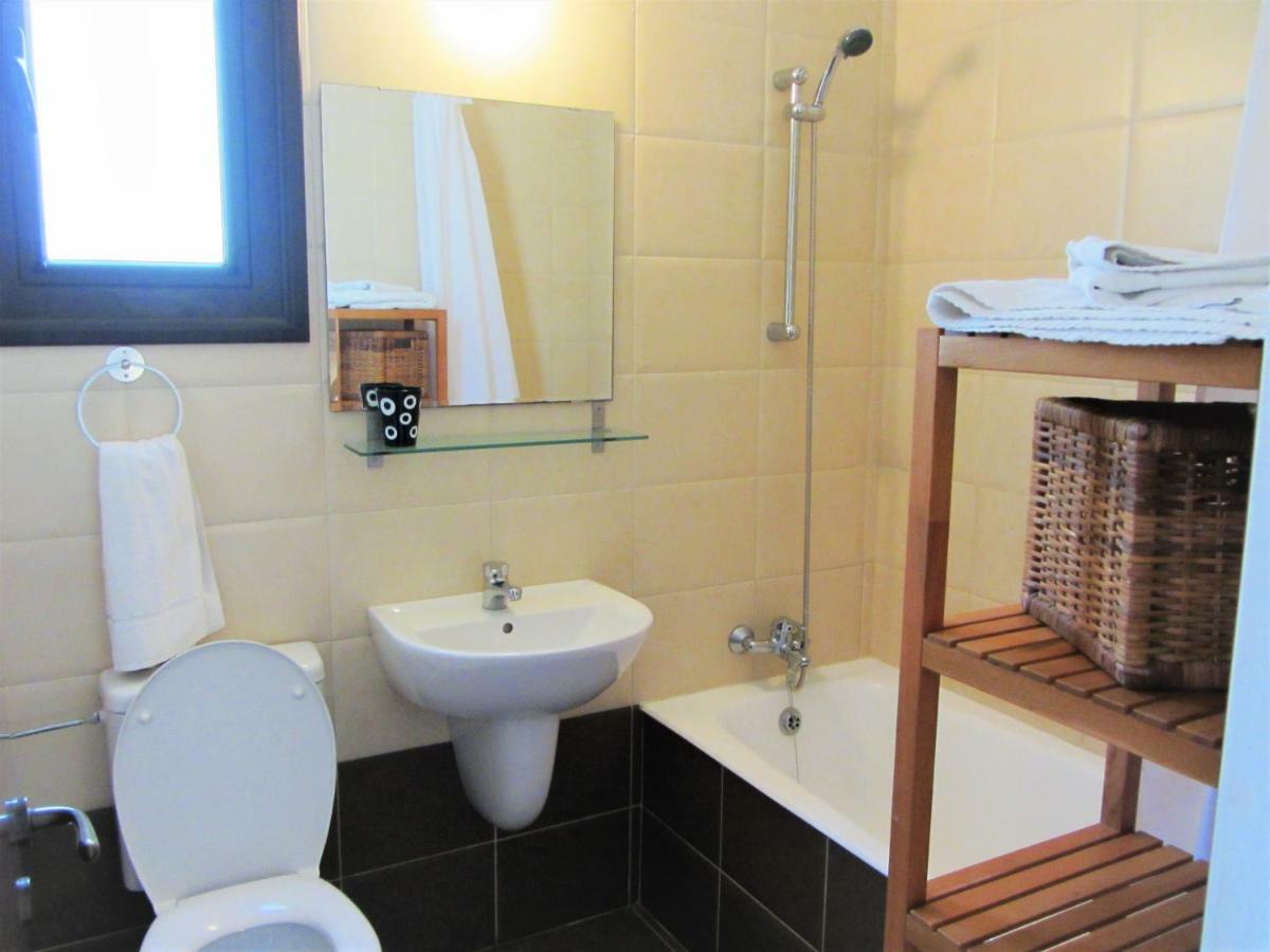 Villa Jade Паралимни Екстериор снимка